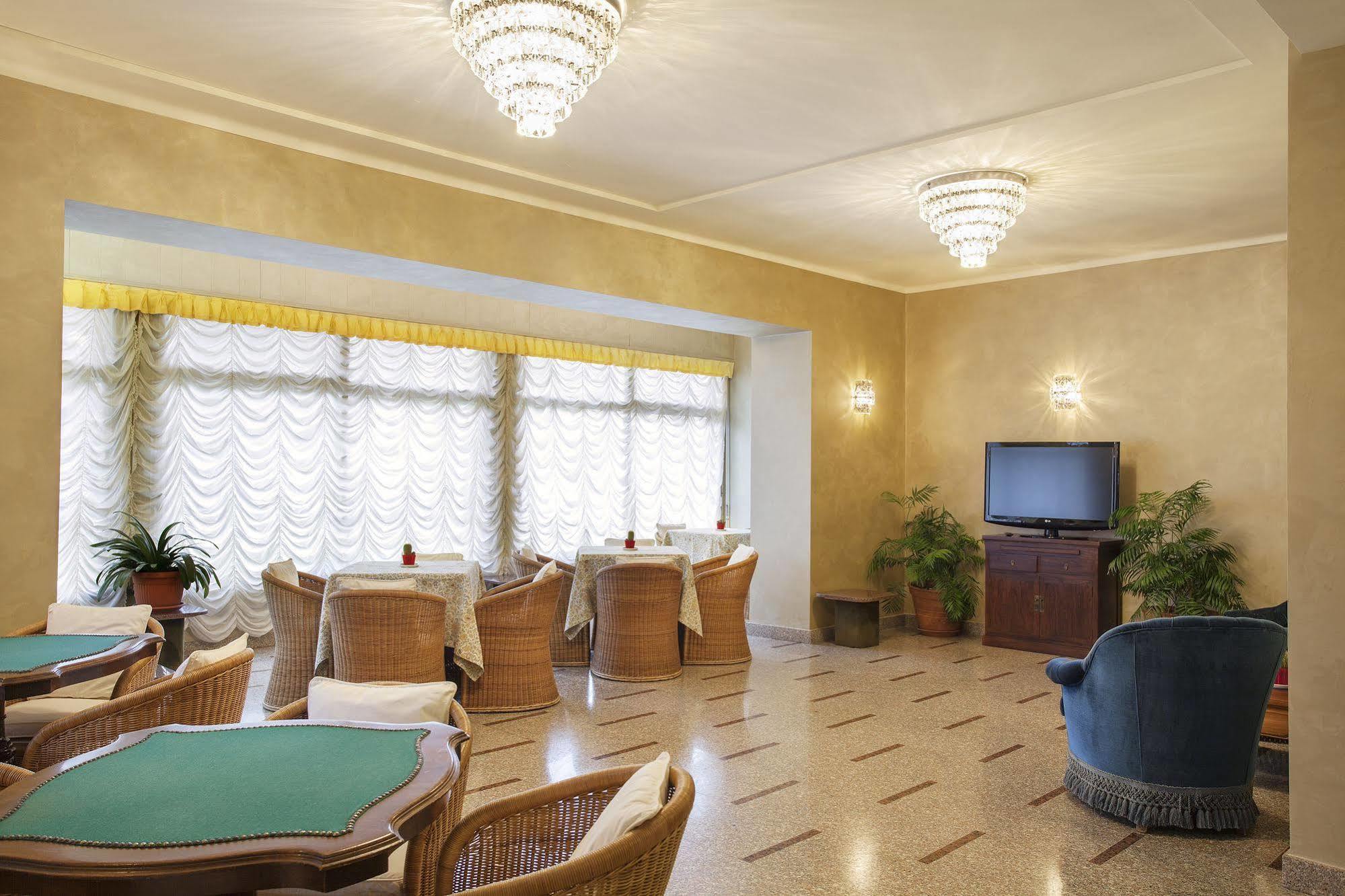 Tre Laghi Hotel Nebbiuno Екстериор снимка