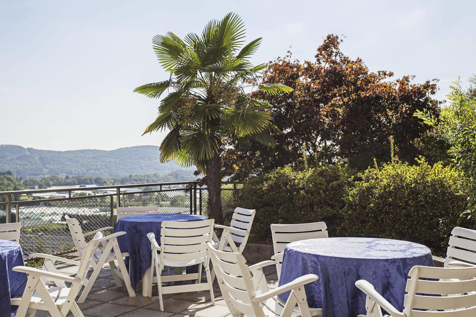 Tre Laghi Hotel Nebbiuno Екстериор снимка